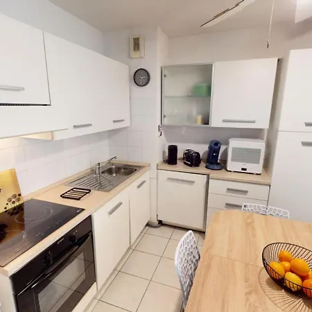 Royal Plaza - Giotto - Tres Joli 2p Climatise En Plein Centre Avec Terrasse Et Parking Prive Mae-9194 Menton